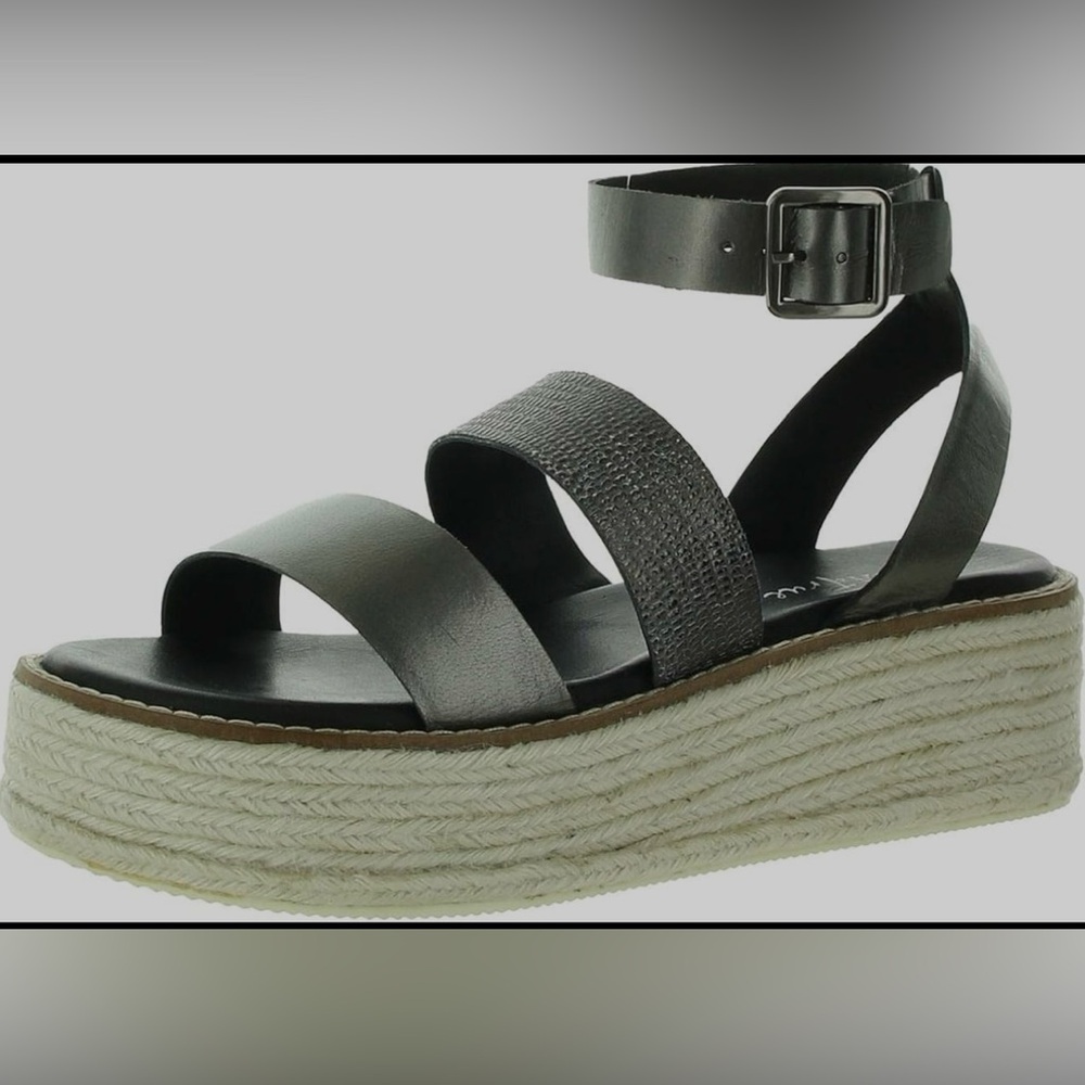 Dina true sandal